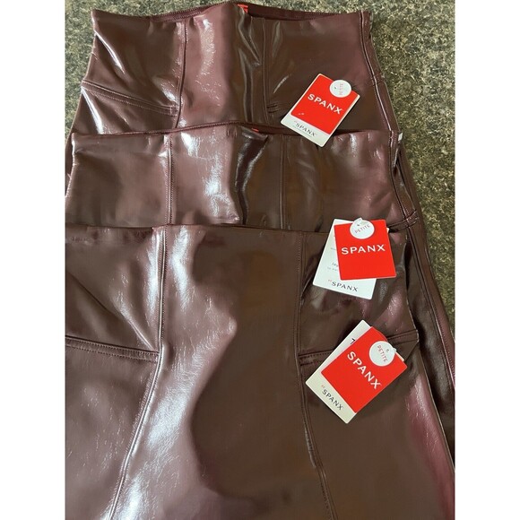 SPANX Faux Patent Leather Liquid Gloss Leggings Pants Ruby Size Petite XS NWT - Picture 11 of 12